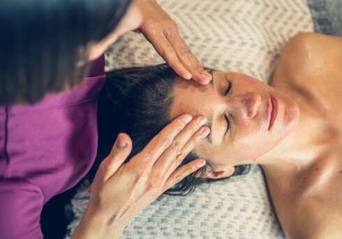 Soin bien-être MODELAGE VISAGE RELAXANT EN DUO